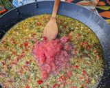 A picture of step 4 of Paella Loredana.