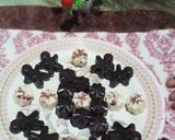 टेड्डी बेयर एंड फ्लावर शेप चॉकलेट (teddy bear and flower shaped chocolate recipe in Hindi) रेसिपी चरण 1 फोटो