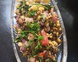 स्प्राउट चाट (sprout chat recipe in marathi) रेसिपी स्टेप 5 फोटो 