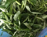 Foto langkah ke 1 dari resep Cah kangkung belacan udang kering.