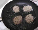A picture of step 2 of Salmon Patties.