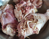 Foto del paso 3 de la receta: Muslo relleno y contramuslo