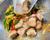 A picture of step 8 of Sweet and Sour Fried Grouper with Colorful Peppers.