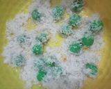 Foto langkah ke 6 dari resep 240. Klepon isi gula merah.