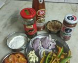 जाला रैप विथ चिली सोया स्टफ्फिंग (Jala wraps with chili soya stuffing recipe in Hindi) रेसिपी चरण 1 फोटो
