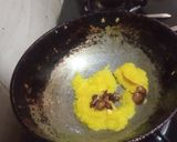 A picture of step 2 of Apple Halwa.