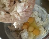 A picture of step 4 of Vanilla Muffins.