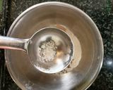 A picture of step 3 of Rava Dosa.