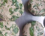 A picture of step 2 of Bajra methi dhebra.