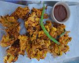 कांदा भजी (kanda bhaji recipe in marathi) रेसिपी स्टेप 5 फोटो 