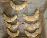 Teljes kiőrlésű tejes kifli töltve recept fázis 5 fotója