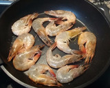 Foto del paso 1 de la receta: Langostinos flambeados