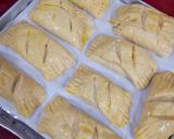 Foto langkah ke 4 dari resep Roti puff isi selai.