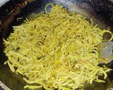 A picture of step 3 of Yellow Noodles.