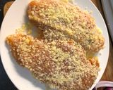 A picture of step 1 of Parmesan-crusted Chicken Breast with Roasted Mushrooms.