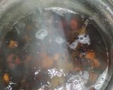 Foto langkah ke 5 dari resep Sayur Bening Kedelai Hitam.