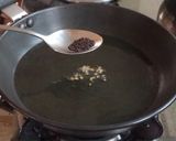 લીલી ડુંગળી & રીંગણનું શાક(Lili dungli-ringan nu shak recipe in Gujarati) રેસીપી સ્ટેપ1ફોટો