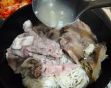 Foto langkah ke 6 dari resep Seolleongtang (Sup Tulang Sapi) khas Korea.