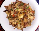 Foto langkah ke 5 dari resep Tumis sulur telur ikan.