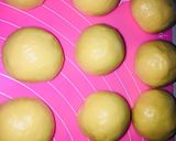 Foto langkah ke 5 dari resep Cream Vla Horn Bread.