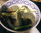 รูปขั้นตอนการทำที่ 3 ของ กุ้งอบเกลือ ทำง่ายๆ ทานเองที่บ้าน