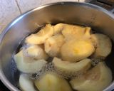 Une image de l'étape 3 de Tarte aux coings,vanille et amandes (pâte brisée aux coings et lait).