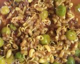 मटार उसळ (matar usal recipe in marathi) रेसिपी स्टेप 3 फोटो 