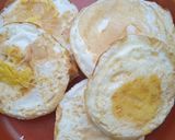 Foto langkah ke 1 dari resep Telur Ceplok Santan Pedas.