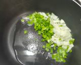 Foto del paso 2 de la receta: Salsa de champiñones para tortellini de carne