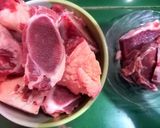 Foto langkah ke 1 dari resep Sup Konro khas Makassar.