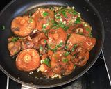 Foto del paso 1 de la receta: Rovellons con tomate y judías blancas🍄😛😋