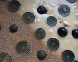 Foto del paso 6 de la receta: Torta-Sorpresa dulce de melocotón y uvas