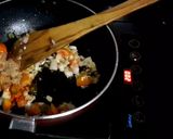 A picture of step 6 of Chilli chapati.