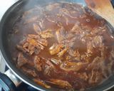 Foto del paso 3 de la receta: Langostinos al ajillo con col