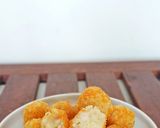Foto langkah ke 6 dari resep Bola Nasi isi Keju Moza.