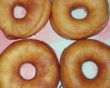 A picture of step 4 of Donuts I learn it from Huma.