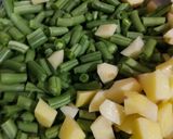 A picture of step 1 of French Beans Fry.