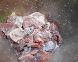 Foto langkah ke 1 dari resep Daging Sapi Cah Paprika.
