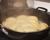 A picture of step 4 of Pork and ginger potstickers.