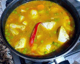 Foto del paso 8 de la receta: Pollo a la jardinera con tronchos de brócoli, en salsa de curry