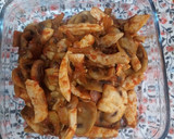 Foto del paso 5 de la receta: Revuelto de champiñón con bastones de pollo