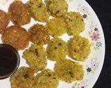 A picture of step 5 of Sabudana Vada.