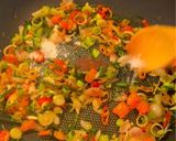 Foto langkah ke 3 dari resep Tongkol Suwir Pedas.