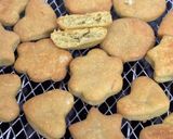 A picture of step 17 of Avocado Biscuits.