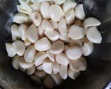 Foto langkah ke 1 dari resep Bawang Putih Goreng.