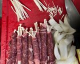 Foto langkah ke 1 dari resep Beef Slice Jamur Enoki.