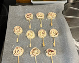 Foto del paso 2 de la receta: Piruletas y palmeritas de hojaldre para aperitivo