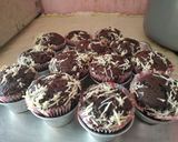 Foto langkah ke 4 dari resep Muffin Coklat.