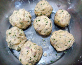 Foto langkah ke 4 dari resep Kue Bawang Gurih Renyah.