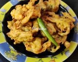 A picture of step 9 of Moong Dal Onion Pakore.